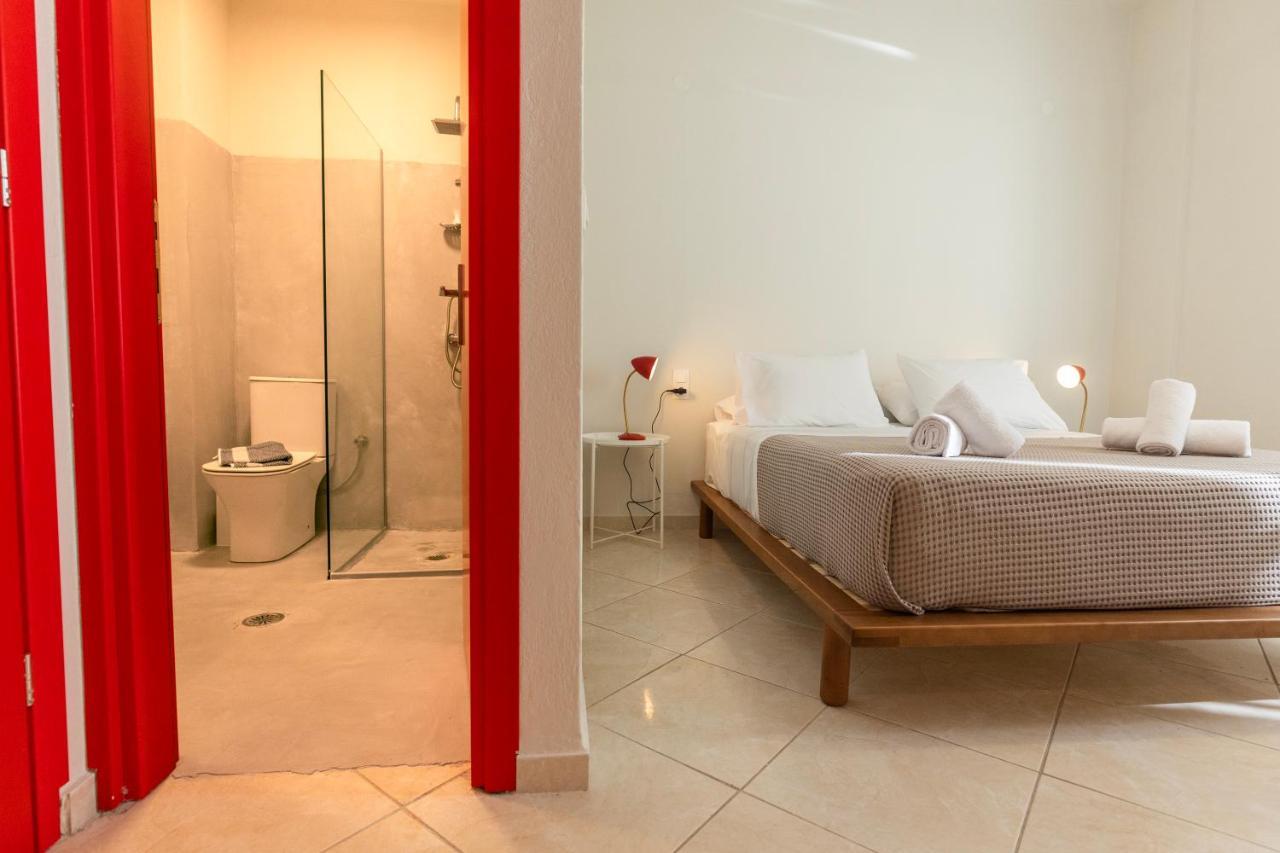 Mondrian Guest House Skiathos Town Exterior photo